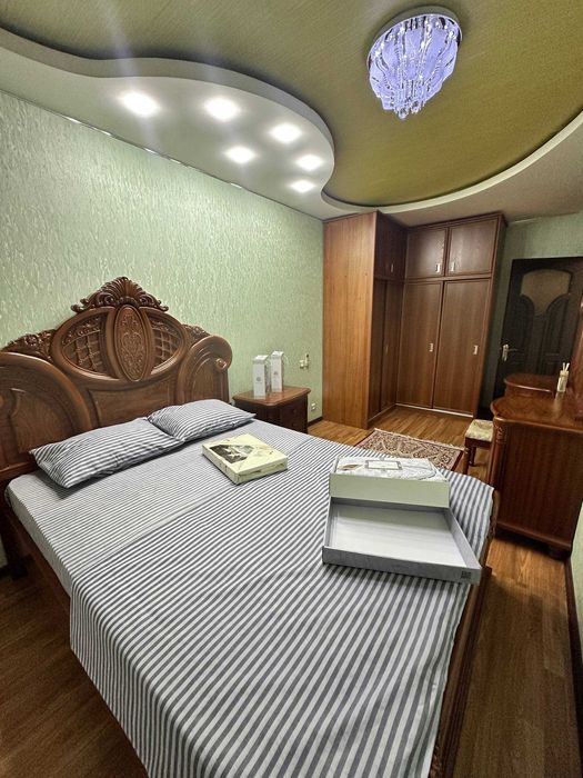 Мирабадский район
Продается квартира. 3/3/4 - 78 кв2 метро. Ойбек