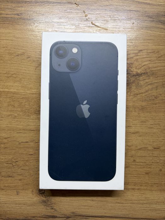iPhone 13 128 GB Midnight Blue