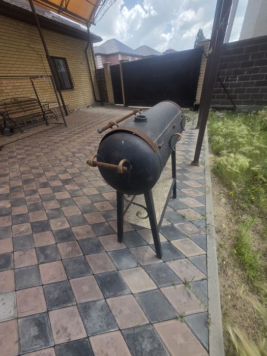 Продам мангал в хорошем состояние
