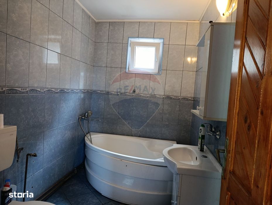 Investiție rară lângă Sighișoara – de vanzare casa lângă pădure și E60