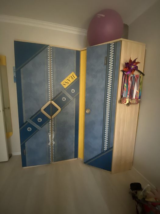 Шкаф jeans б/у продам