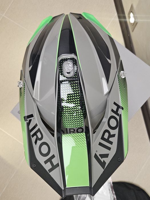 Мото каска Airoh размер М