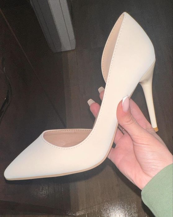 Чисто нови токчета