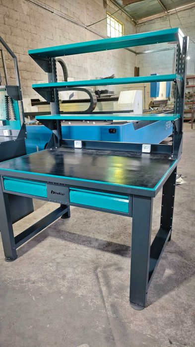 Монтажный промышленный верстак с инструментальным экраном | METALCRAFT