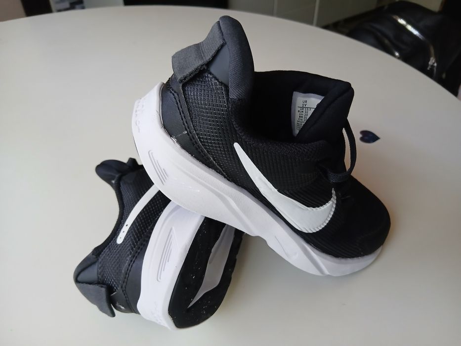 Adidasi Nike baieti nr 32