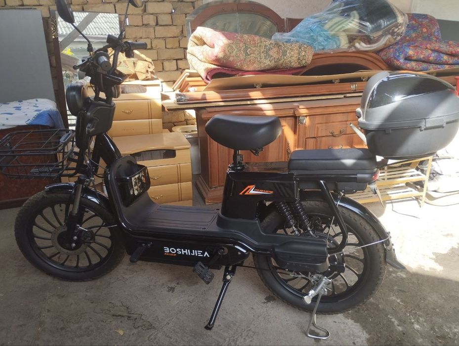 Скутор новый продам срочна деньги нужны...