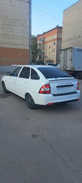 Приора 2011г.в продам