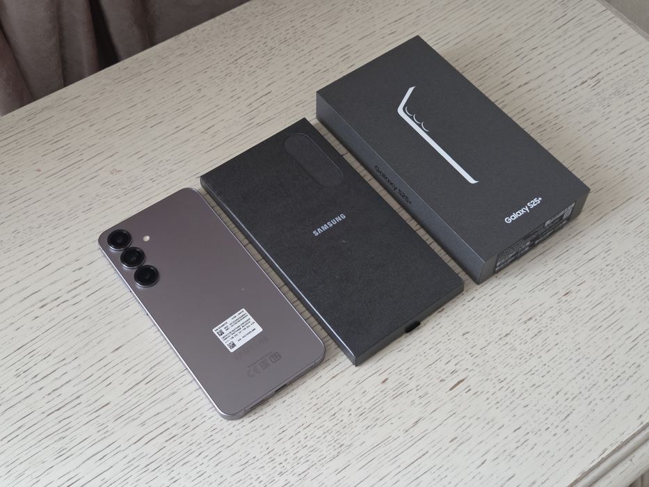 Продам Samsung S25 Plus 256 gb