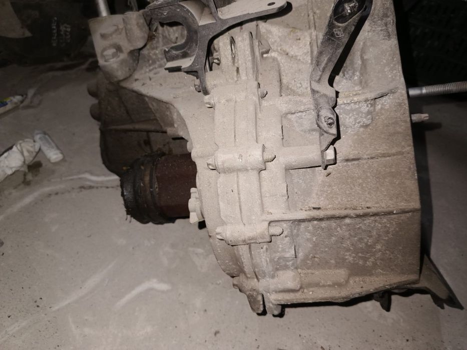 Cutie de viteze manuala 6 trepte 1.5 dci TL4080 Renault Captur 1 [201