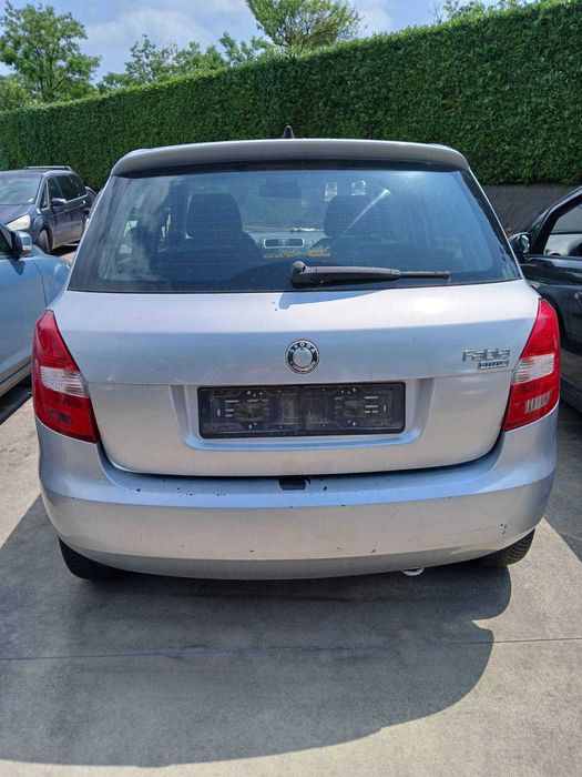 Skoda Fabia 1.2/Шкода фабия