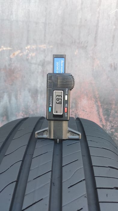 1брой лятна гума 215/55/17 GoodYear Efficient Grip Performance 2
dot4222