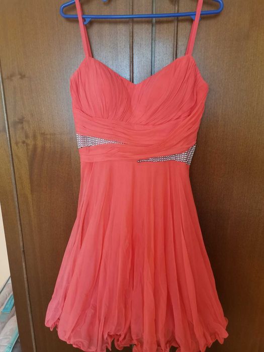 Oфициялни рокли на размер 36 , 34 ,38