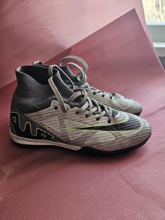 Футбольные Бутсы