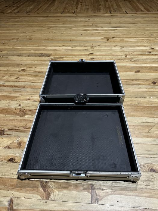 Продавам Кейс за Миксер (мишпулт)