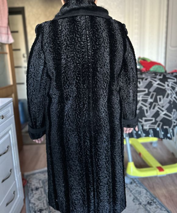 Продам женскую дубленку