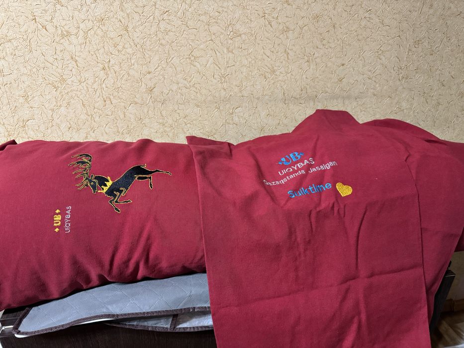 Подушка для обнимашек