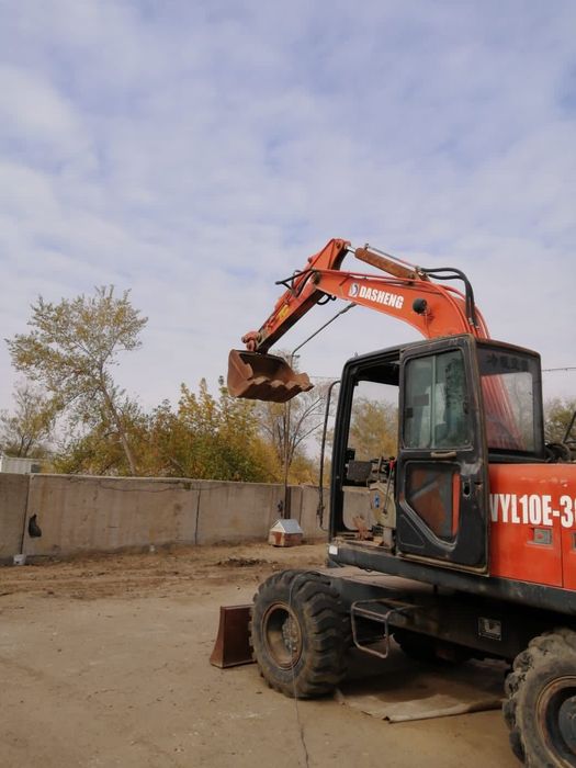 Продам эксковатор