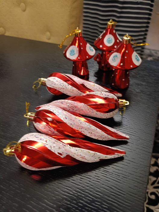 Ёлочные игрушки очень красивые