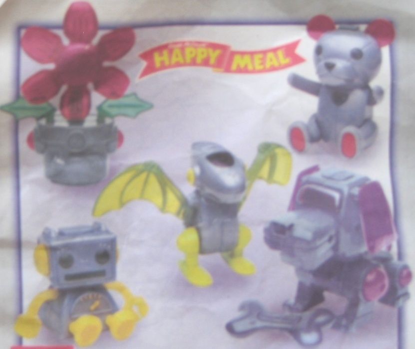 игрушки пластмассовые