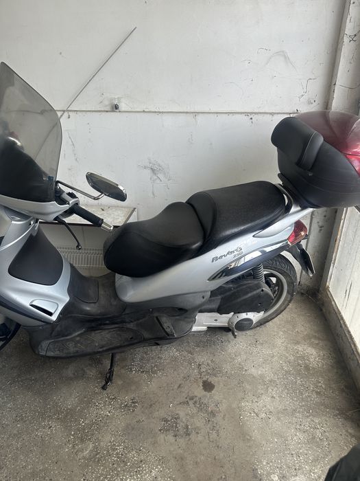 Piaggio Beverly 250