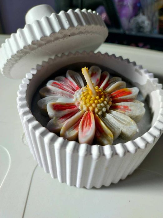 Lumanari parfumate si aranjamente