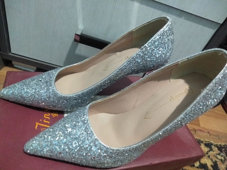 Женские туфли, 8000