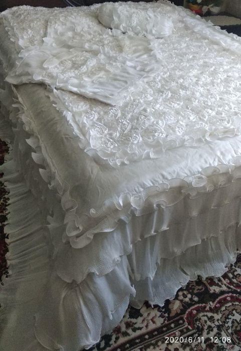 Покрывало свадебное.