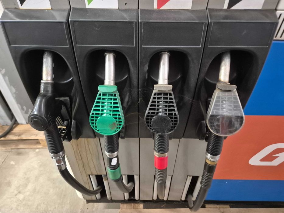 Двустранна бензино колонка TOKHEIM DPX-F колонка за Дезел , Бензин