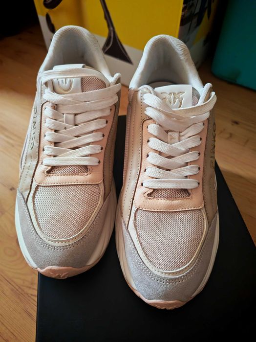 Обувки Pinko номер 40