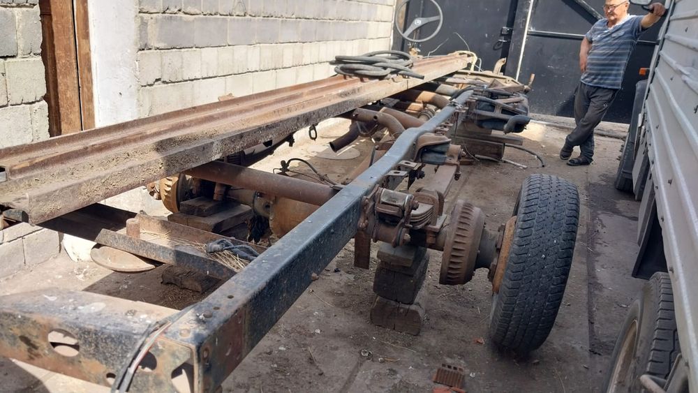 Продам Мерседес 609 D