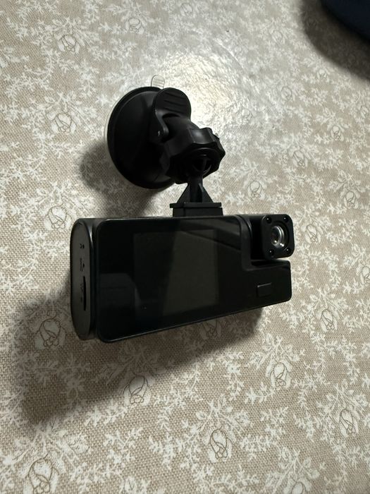 Два регистратора и доп камера