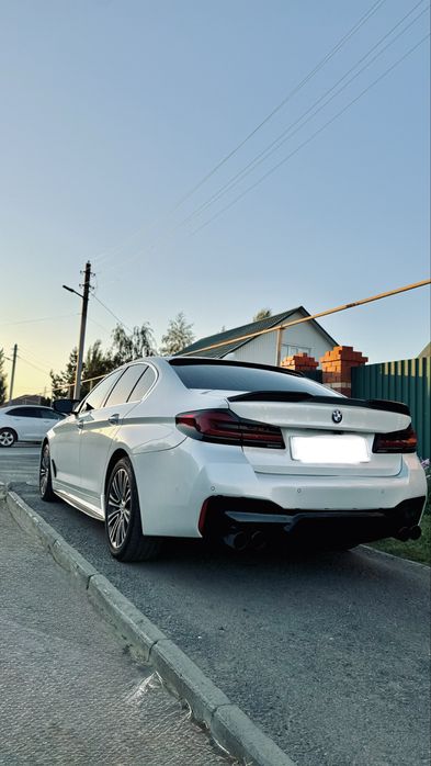 продам BMW G30 2018 года