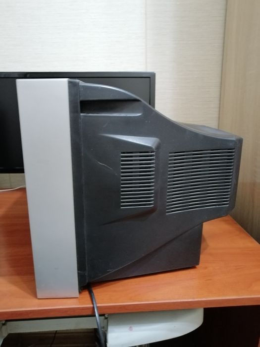 Продам Телевизор  SONIA в хорошем состоянии