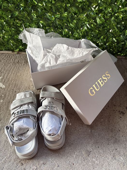 Сандали Guess FADISON