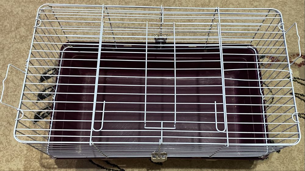 Продам большую клетку с ручками