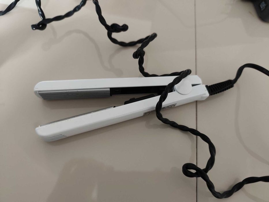 Мини преса за коса