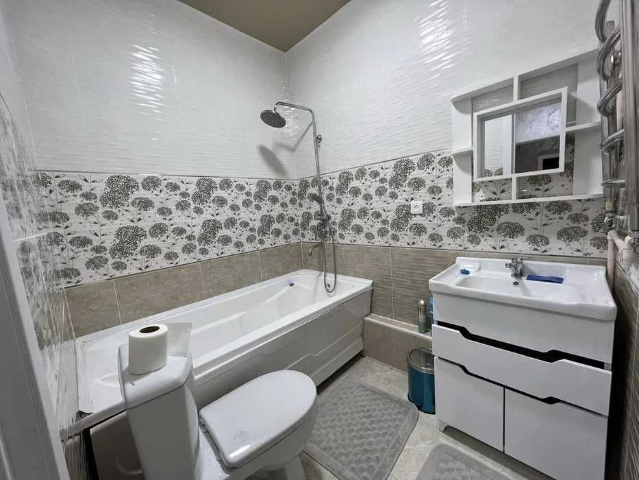 КВАРТИРА 2 мин от метро  Ойбек  3 комн