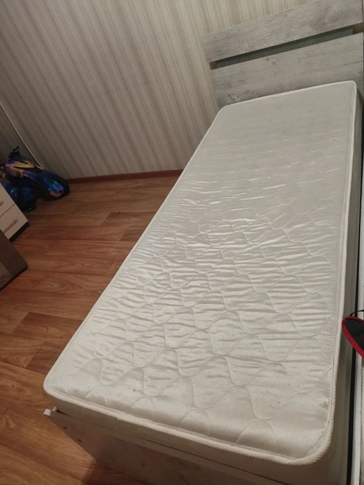 Кровать односпальная