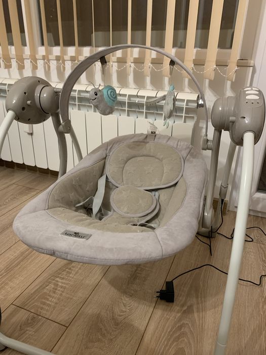 Шезлонг Lorelli.