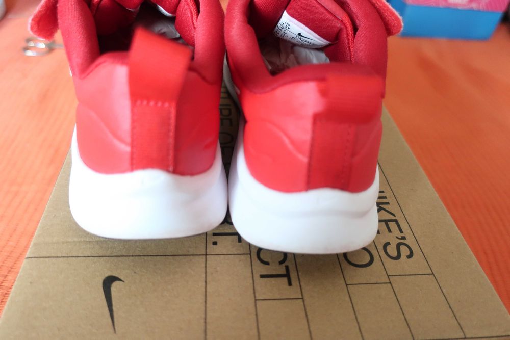 Nike Revolution,pantofi,arici,rosii,flexibili,calapod ingust,nr.34