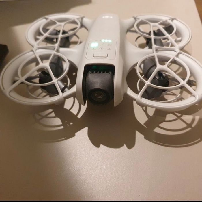 Dji neo cu 3 baterii