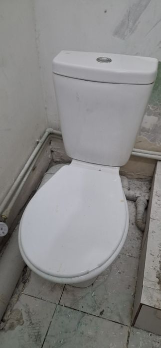 Продам раковину тюльпан б/у