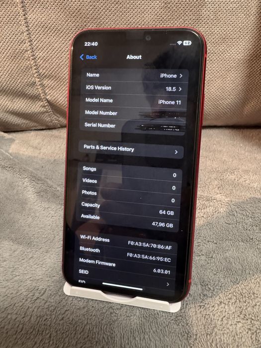 Vand iphone 11 64gb rosu