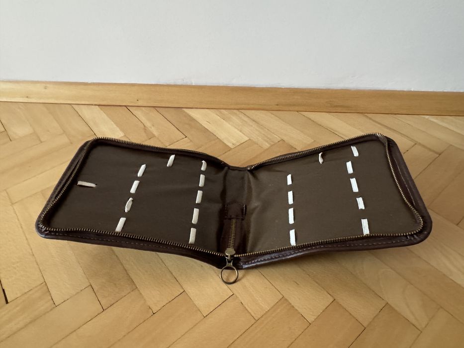 Бална бяла дамска чанта + тоалетни чантички (кожени велурени мушамени)