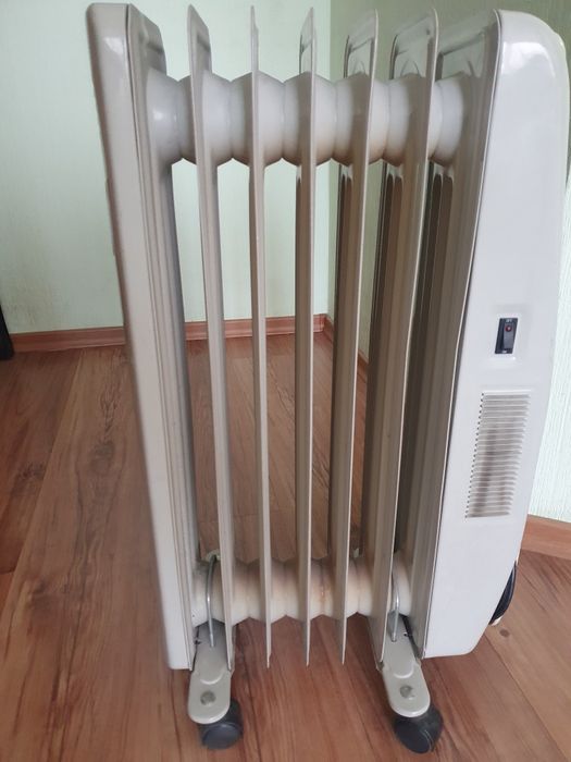 Обогреватель Vitek, 5 секций, с вентилятором