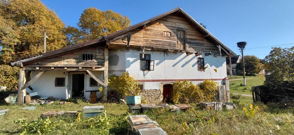 Casa saseasca partial renovata