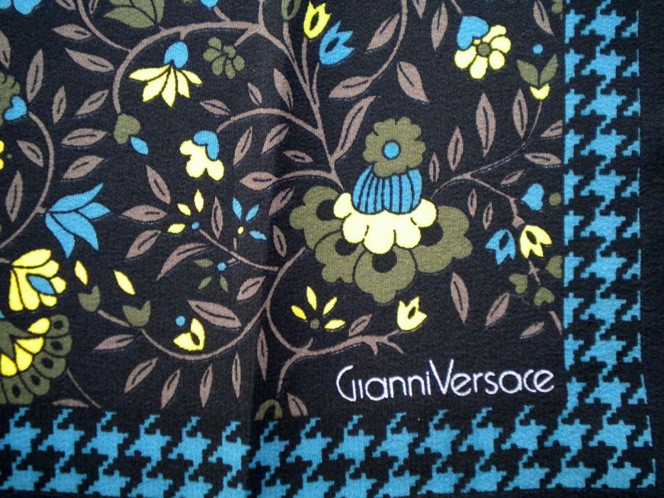 Batista de buzunar de matase, originala Gianni Versace