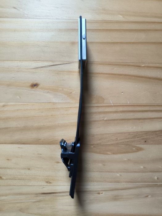 Led лампа със щипка