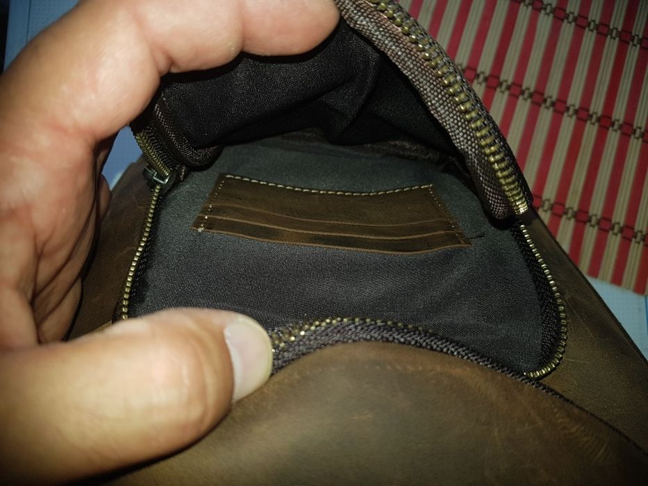 Мъжка чанта за през рамо