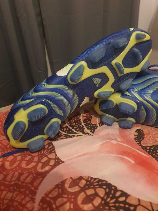 Футболни обувки Адидас F30